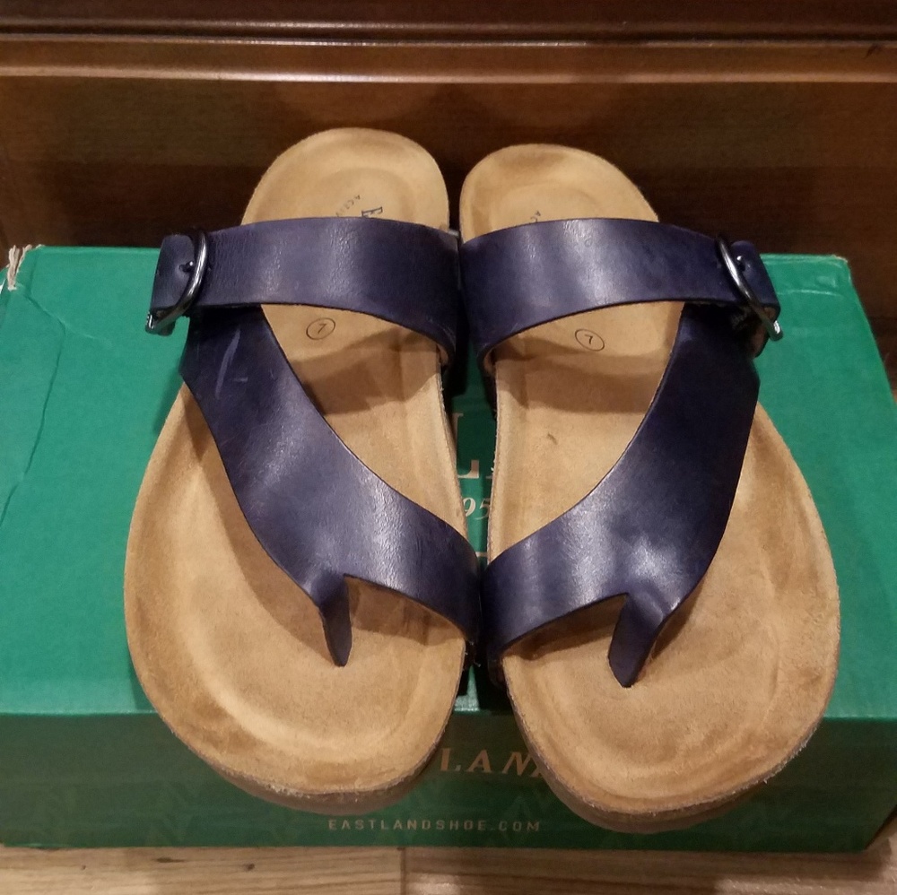 Eastland's Women's Shauna Slide Sandal